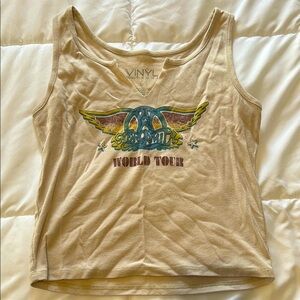 Junior’s Aerosmith tank top